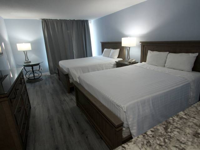 1 Bedroom Deluxe Suite